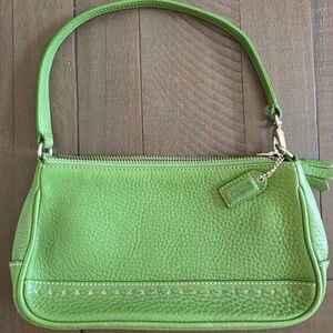 Vintage Coach Y2K Hamptons Demi Bag In Green Pebble Grain Leather
